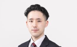 前川諒介