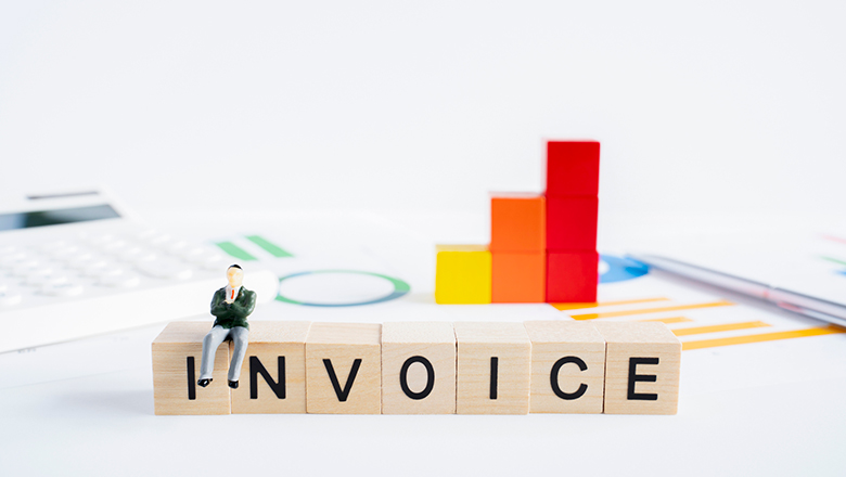 インボイス制度　小規模事業者への配慮